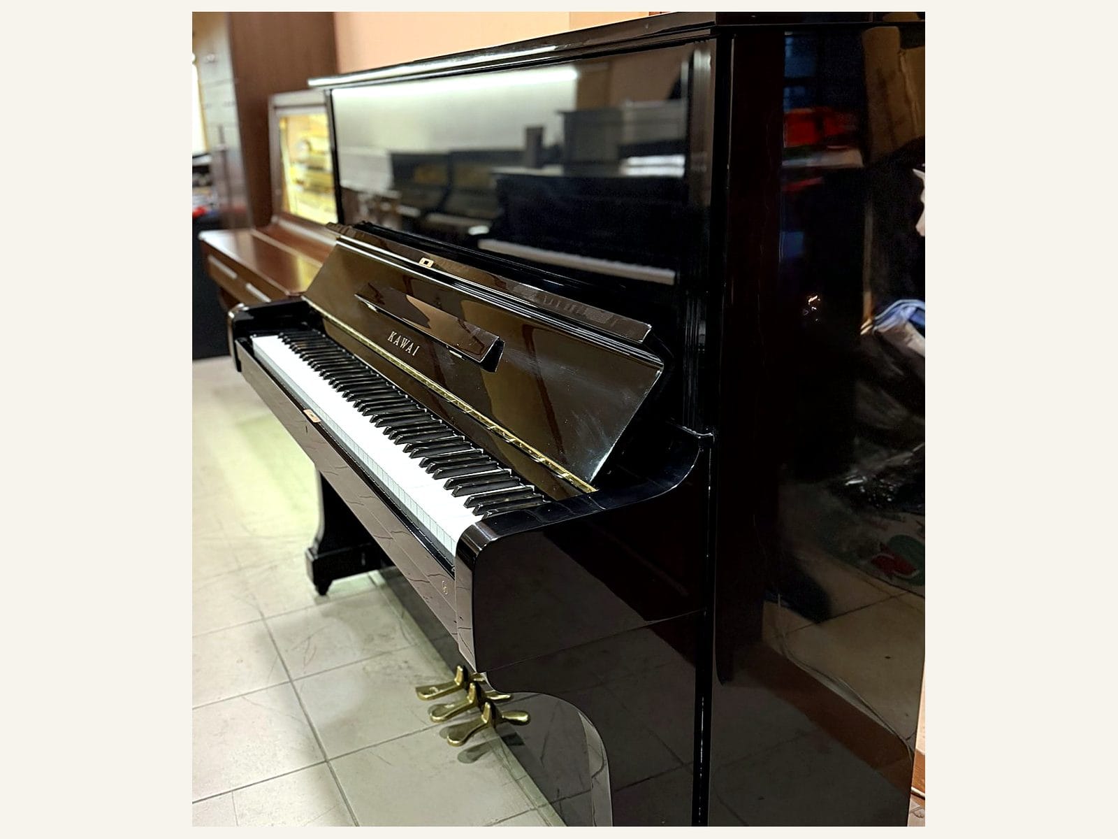 Kawai BL-61, Kawai BL-61, view 3, Basbous & Sons Lebanon