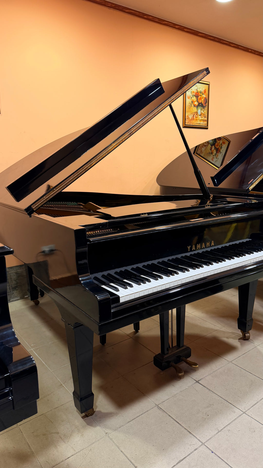 Yamaha G5 - Ebony Polish Semi-Concert Grand (Serial No. 264379)