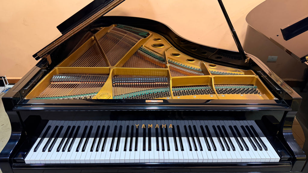 Yamaha G5 - Ebony Polish Semi-Concert Grand (Serial No. 264379)