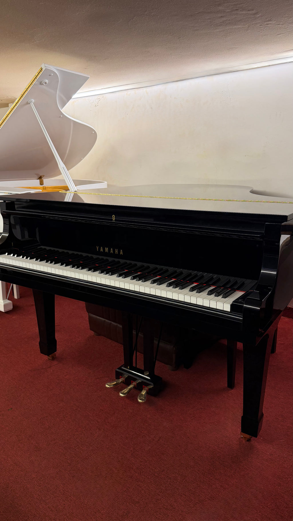 Yamaha G3 - Ebony Polish Grand Piano (Serial No. 2866943)