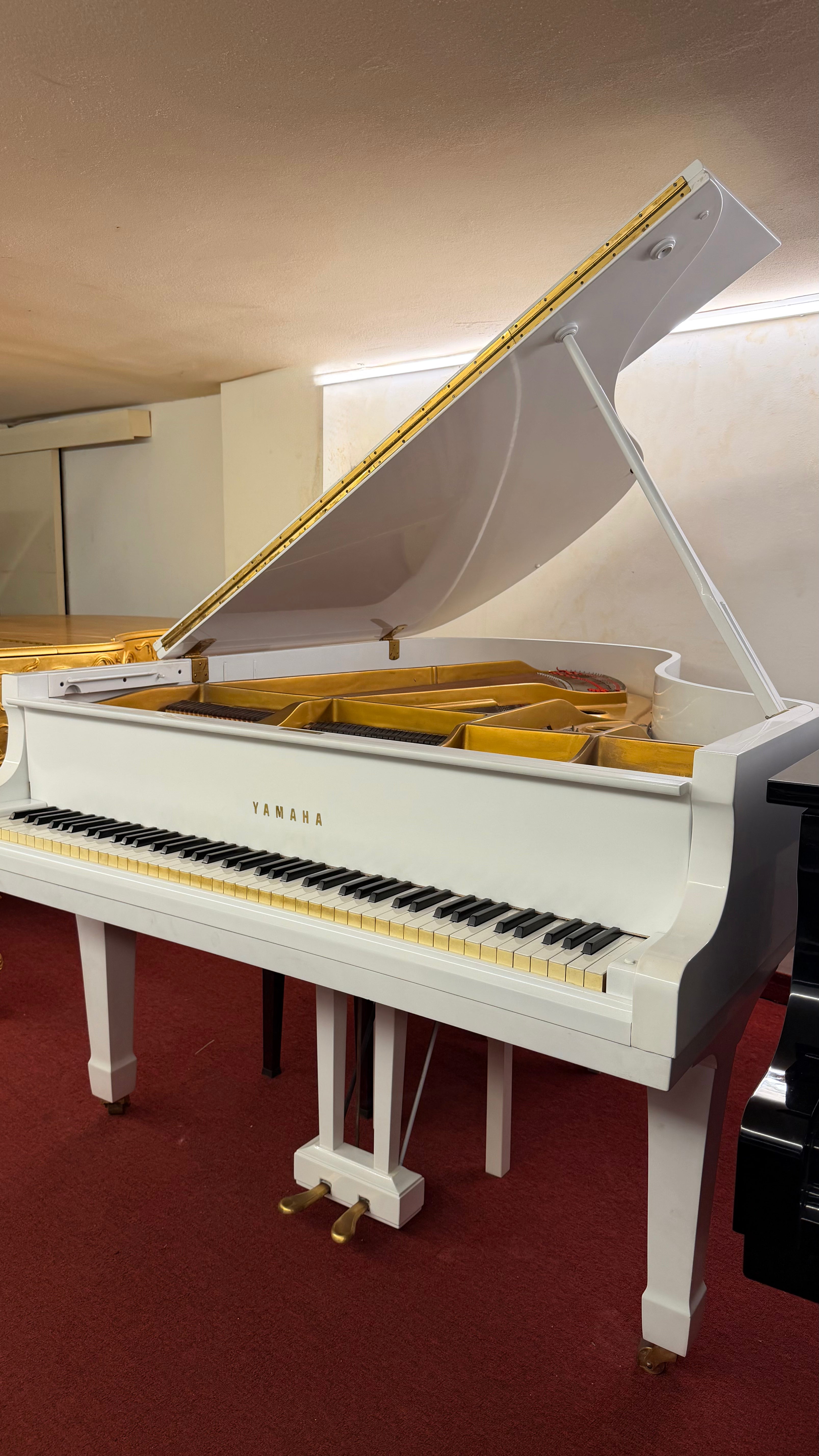 Yamaha G3 - White Polish Grand Piano (Serial No. E1338442)