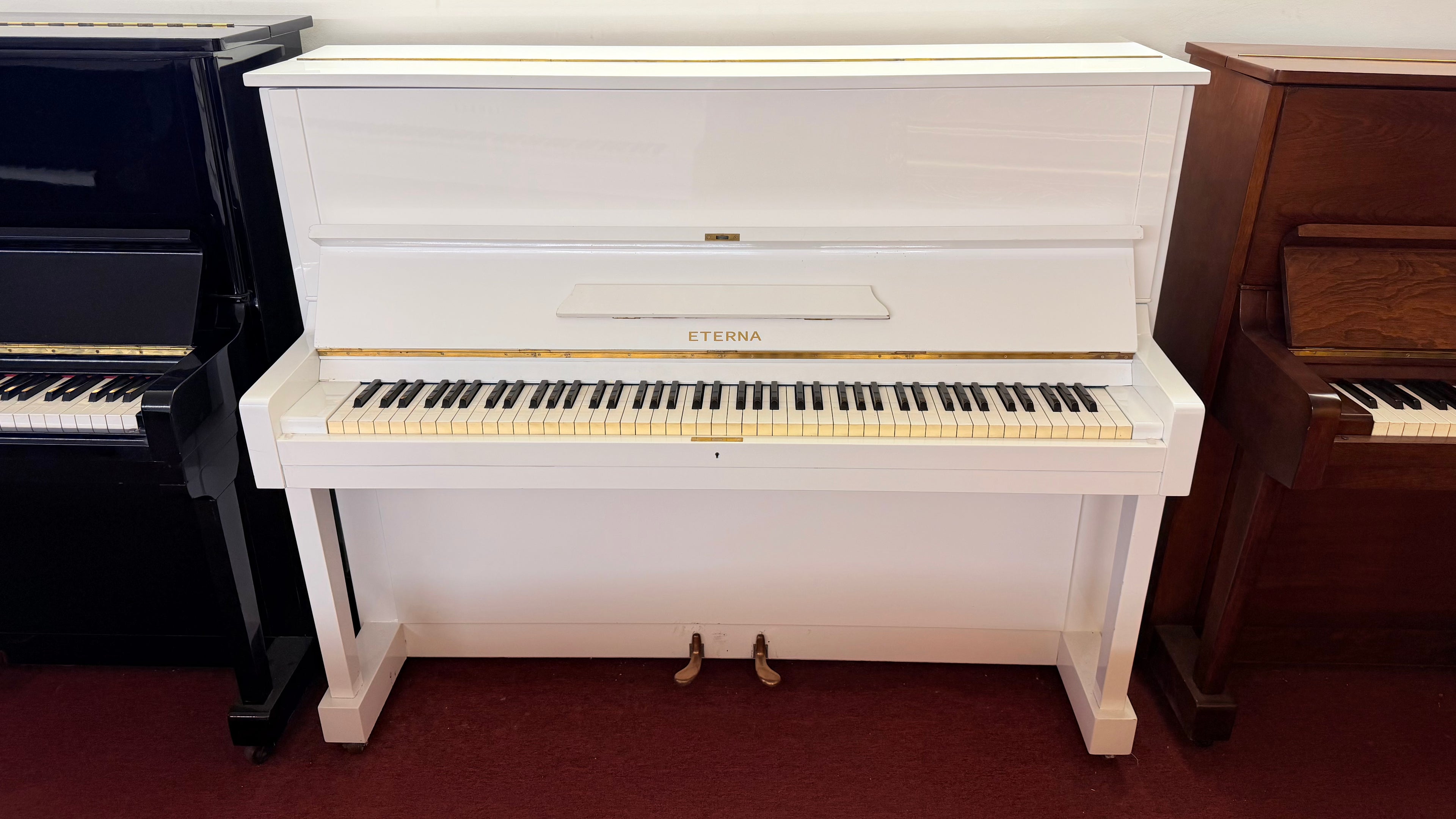 Eterna by Yamaha - White Polish Studio Upright (Serial No. 16405)